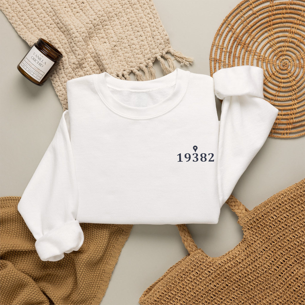 19382 Crewneck